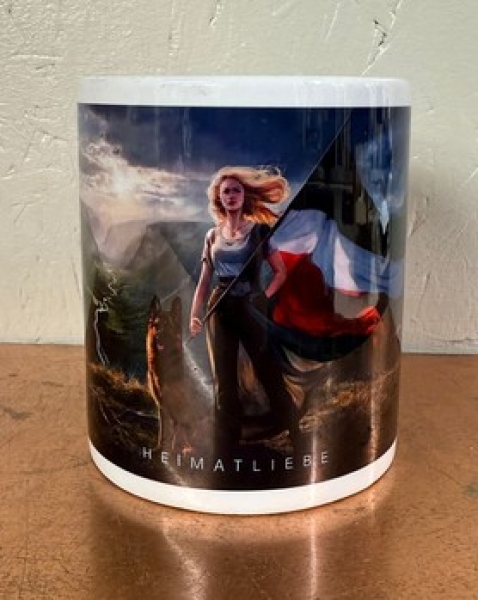 Tasse - Heimatliebe - Deutsche Frau mit Schäferhund Tasse - Heimatliebe - Deutsche Frau mit Schäferhund