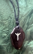 Holzanhänger - Rune - Elhaz Holzanhänger - Rune - Elhaz